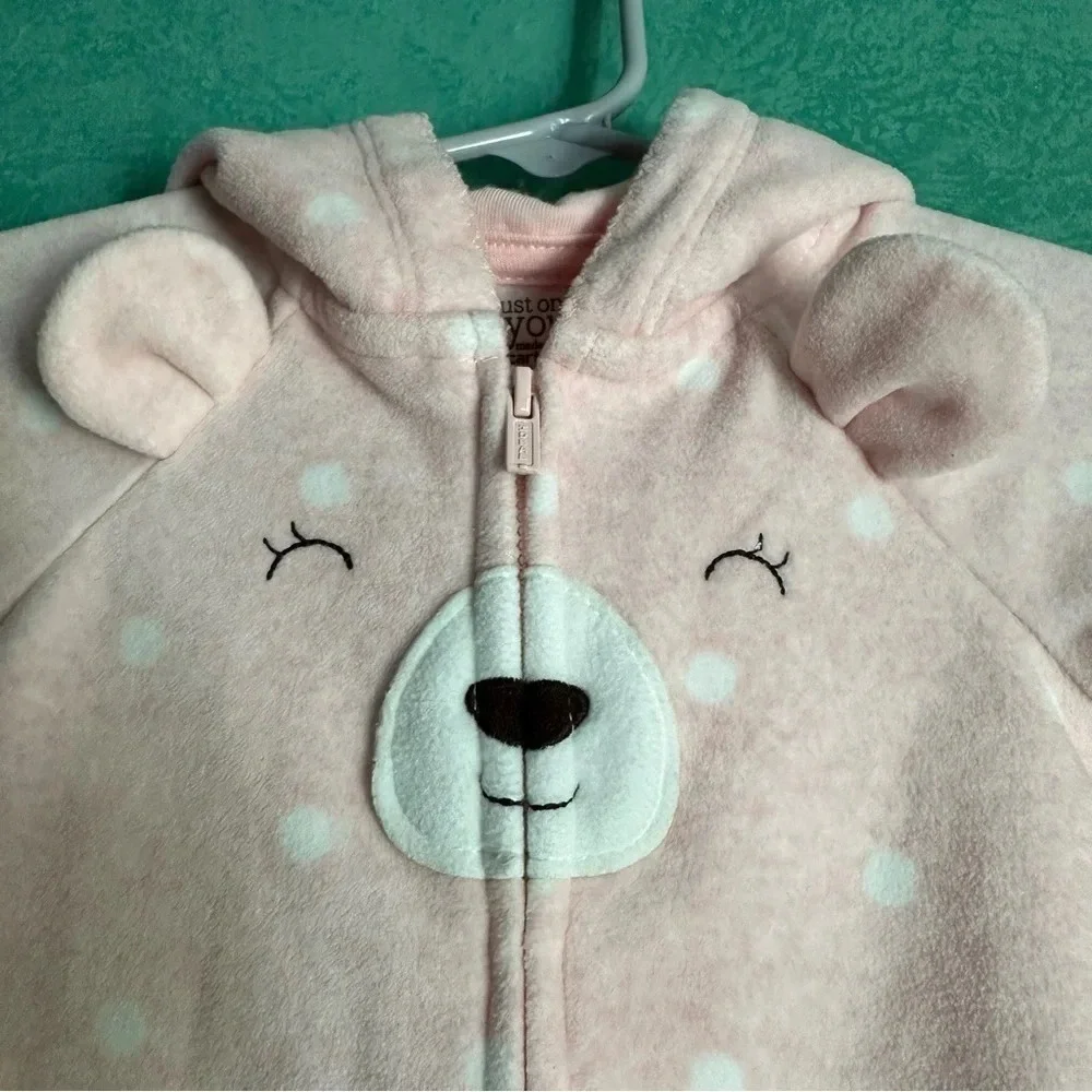 ⭐️ Cozy zip‎ up Carters bear one piece outfit 12m